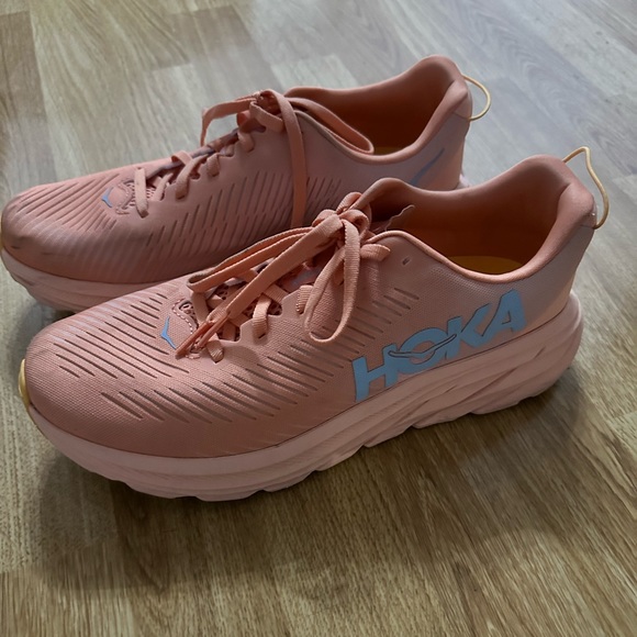 Hoka Shoes Pink Hokas Size 9 Fits Like 95 Poshmark